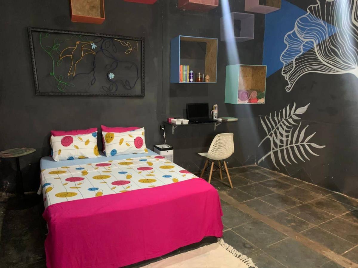 Hostel Casa Latina Ленсойс Экстерьер фото