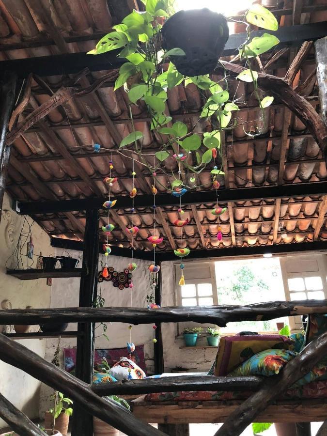 Hostel Casa Latina Ленсойс Экстерьер фото